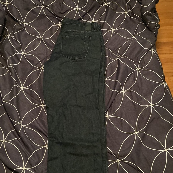 Perry Ellis - Picture 3 of 4